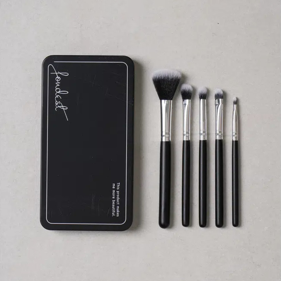 <전문가 못지 않은 메이크업의 완성!>메이크업 브러시 5종세트 (5-Piece Makeup Brush Set)
