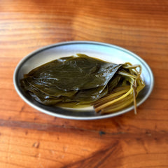 [자연향기]강원도 절임명이나물 400g (Pickled Wild Garlic Leaves)