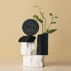 [뷰카]클래식 어성초 블랙 차콜 클렌징 비누 (Classic Houttuynia Cordata Black Charcoal Cleansing Bar)